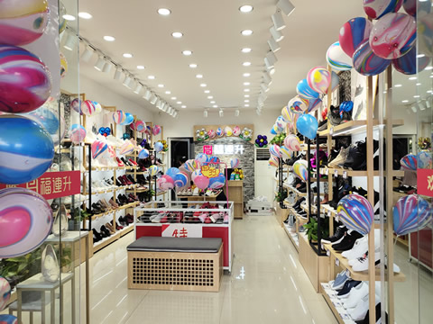 賀：四川南充福連升老北京布鞋、休閑鞋專賣店正式開業(yè)！
