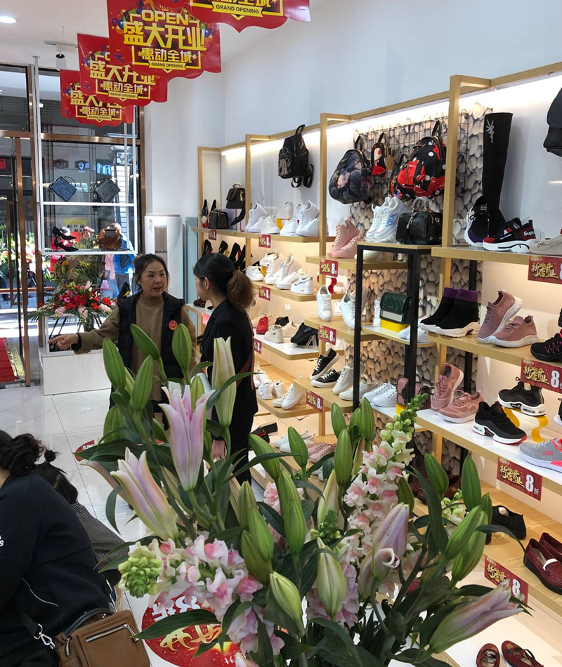 賀：福連升老北京布鞋四川攀枝花東區(qū)萬象城街店正式開業(yè)！