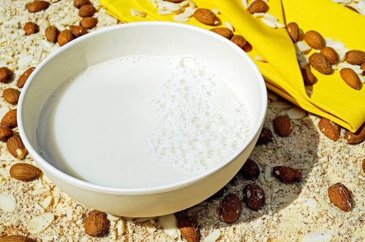 日攝入量需1200毫克？細(xì)數(shù)中老年人補(bǔ)鈣的食物有哪些？