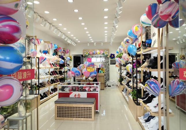 賀：四川南充福連升老北京布鞋、休閑鞋專(zhuān)賣(mài)店正式開(kāi)業(yè)！