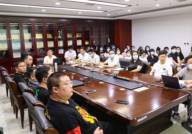 只爭朝夕，不負韶華，福連升2020年半年度總結(jié)大會召開！福連升團隊共前進！
